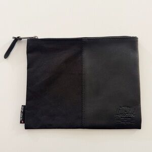 Herschel Small Zipper Pouch